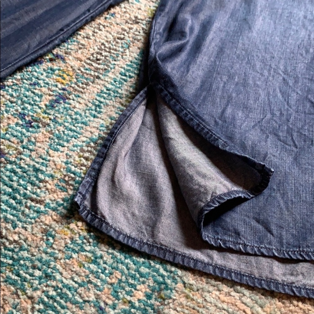 Cloth and Stone Cold Shoulder Top - Picture 2 of 4